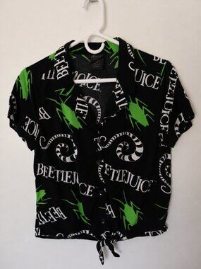 Beetlejuice Button Front Tie Hem Camp Shirt | Kids Large | Goth Alt Hot Topic